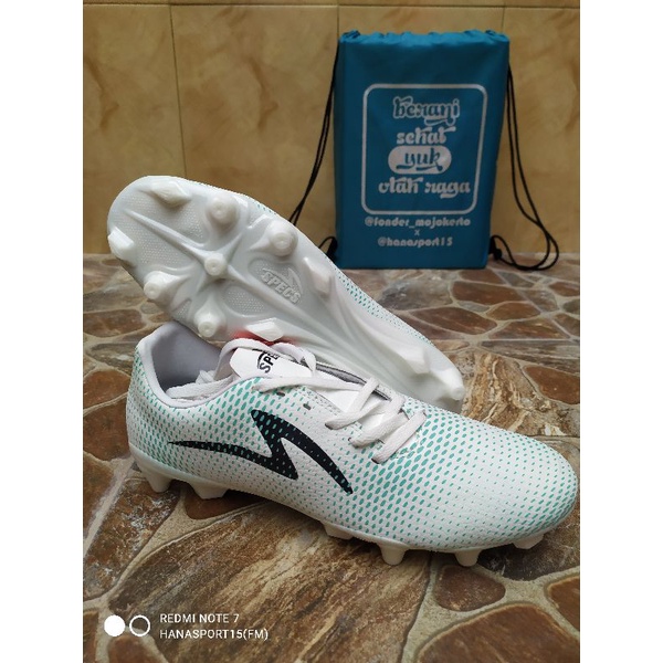 Sepatu Sepakbola Specs Genesis