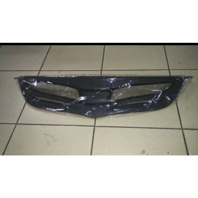 Grill custom Vios 2003 - 2005