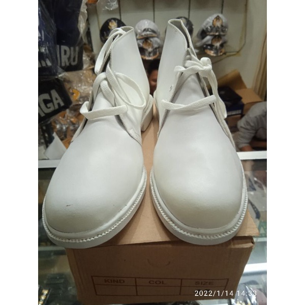 Sepatu PDH Putih Pria
