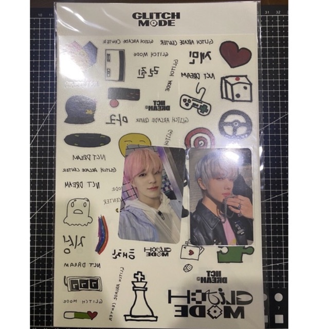 LD jisung r1 + md jeno tattoo glimo SEALED(jisung rantai jisung glitch mode lucky draw glimo lucky d