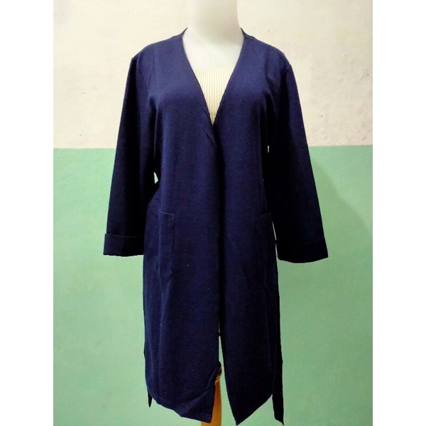 OUTER RAJUT BRAND ROPE PICNIC (LIKE NEW)