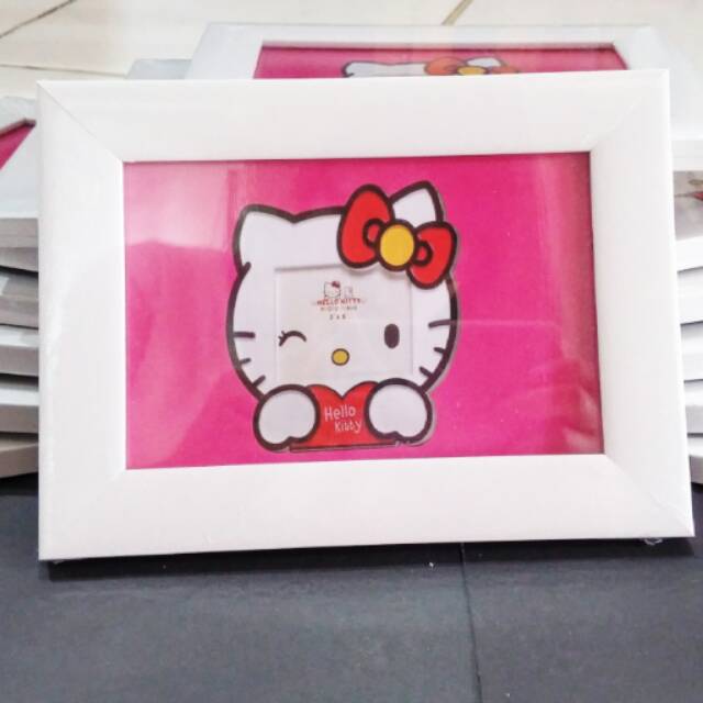 Frame Foto minimalis 4R Hitam dan Putih