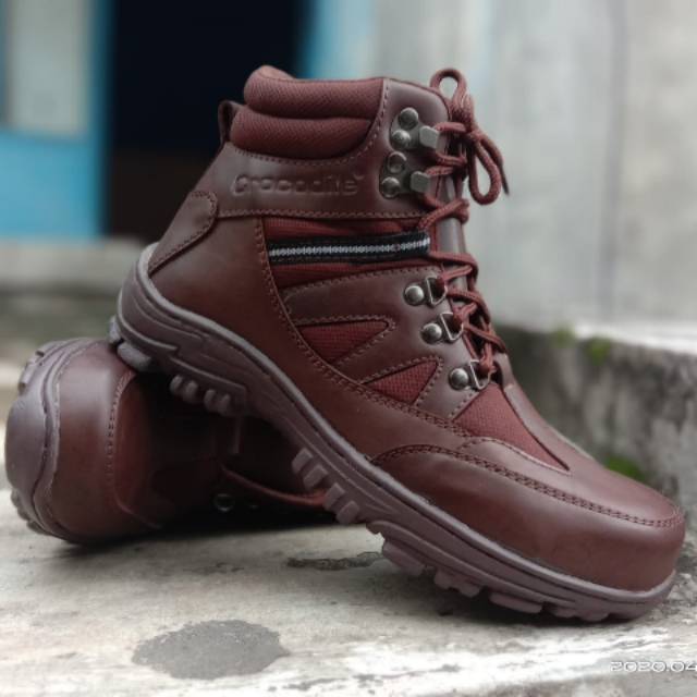 Sepatu boot crocodile sepatu safety
