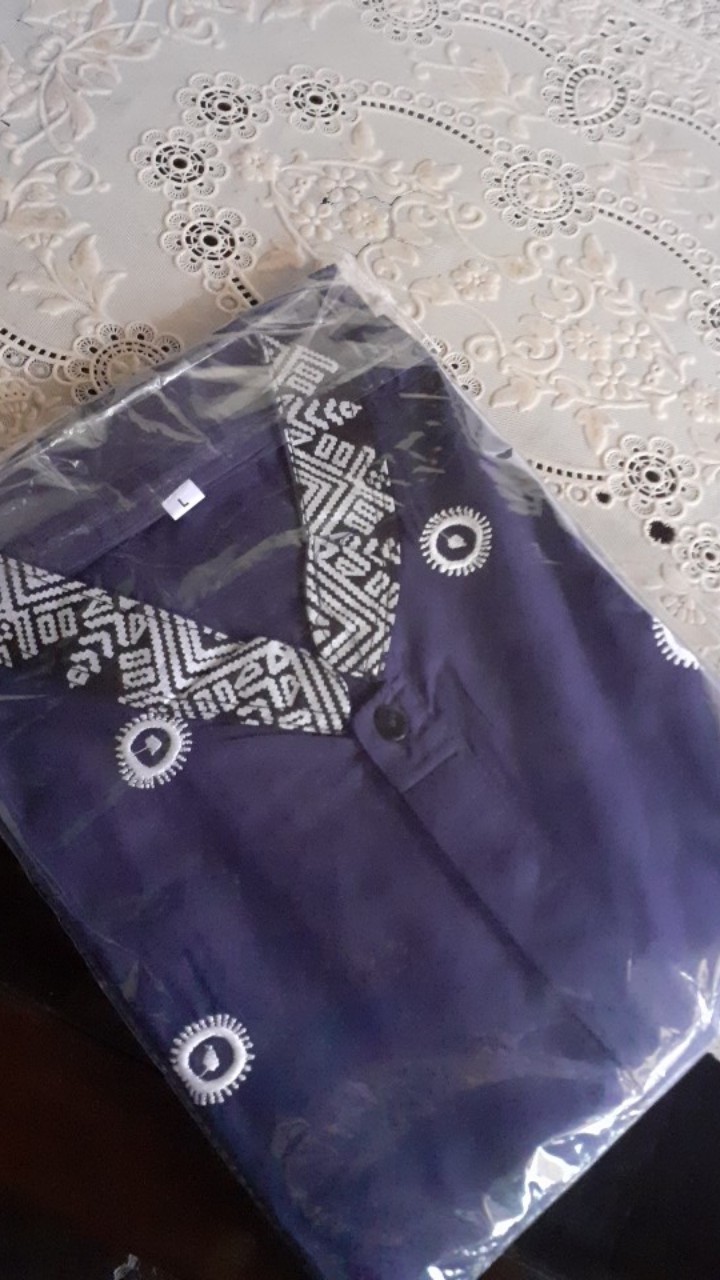 Hem Batik Pria Lengan Pendek Bisa Seragam