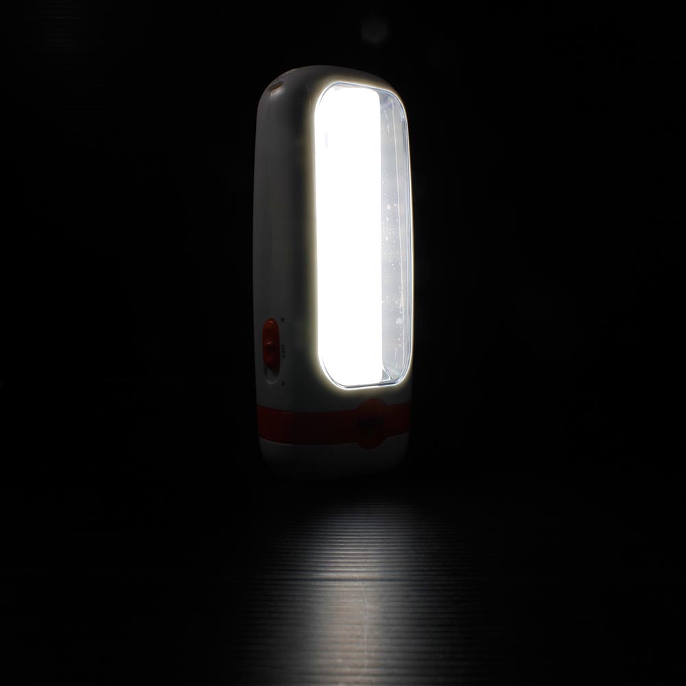 Senter Rechargeable LUBY L7677 1 LED 10 SMD Tahan 4 Jam Hemat Energi RANDOM