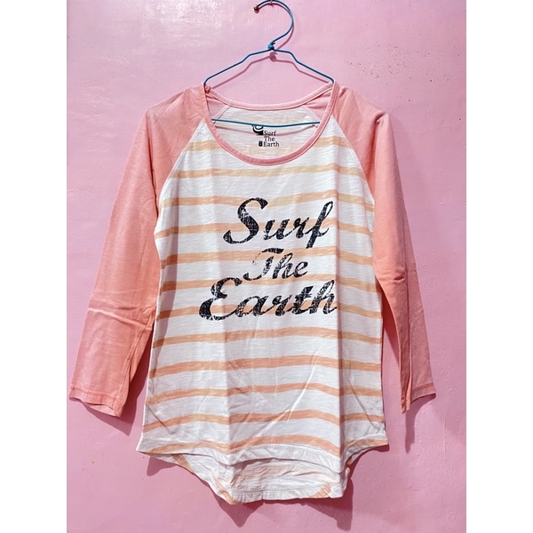 Kaos Surf the Earth Preloved
