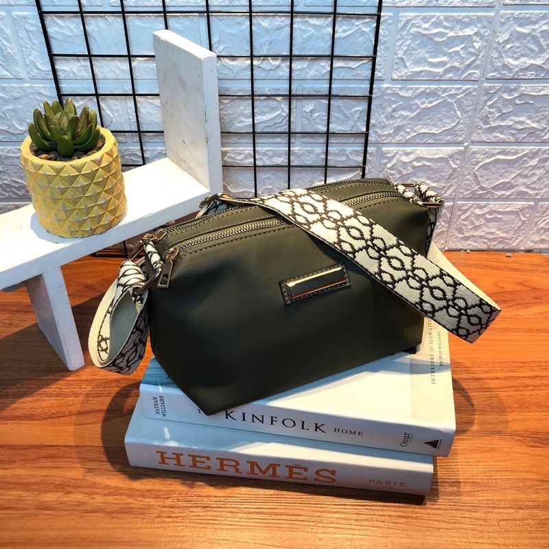 Tas wanita,Tas selempang wanita,Tas santai