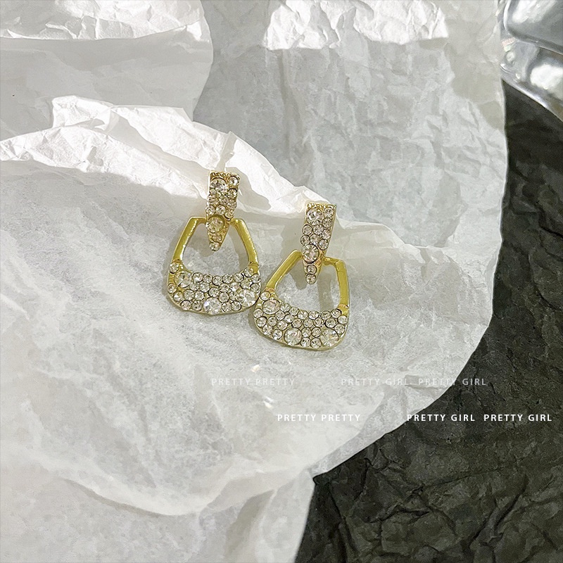 Anting Tusuk Gantung Desain Hollow Hias Berlian Gaya Koreasimplemewah Untuk Wanita