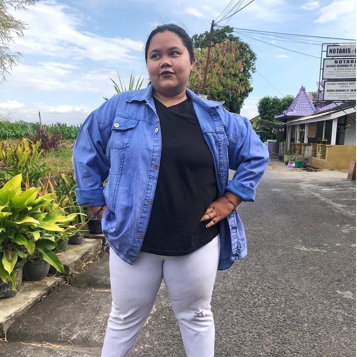 Jaket Jeans Oversize LD 110 - 150 // Jaket Jumbo Saku Wanita Sandwash Denim Premium-ARETHA SW BIRU LD140