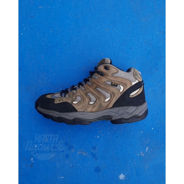 Sepatu Gunung Boots Hiking Outdoor K2 GORETEX 42,5 second (not tnf asolo)