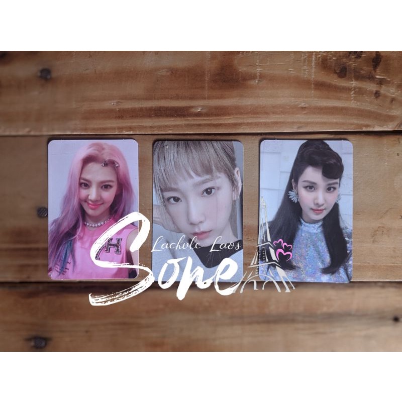 PC SNSD HYOYEON HOLIDAY NIGHT, TAEYEON PURPOSE