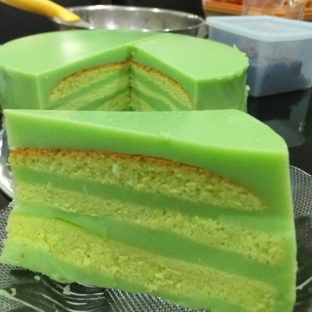 

Cake pandan layer cake kue ultah ulang tahun