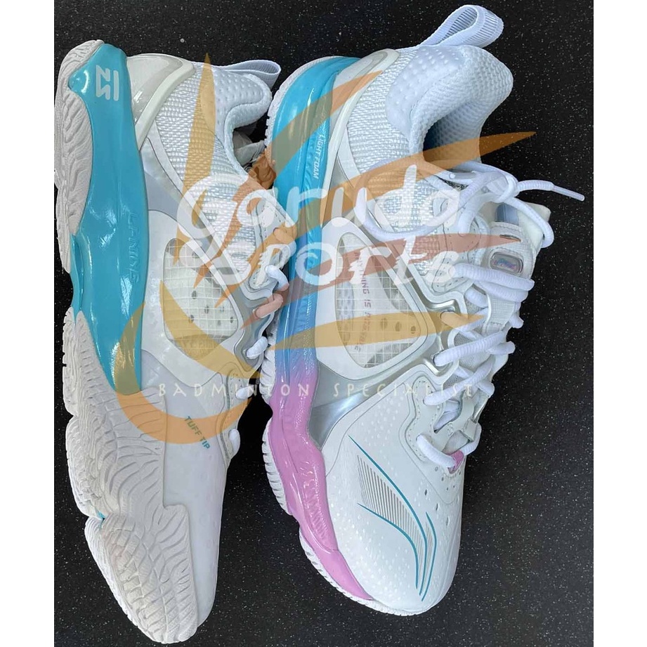 SEPATU BADMINTON LINING RANGER VI SEPATU LINING RANGER VI PUTIH