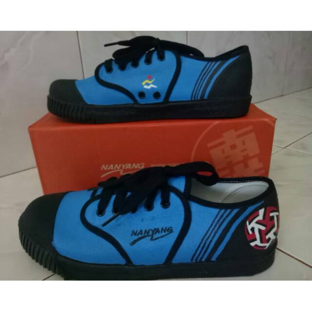 SEPATU NANYANG MOTIF 205-S (BIRU HITAM)