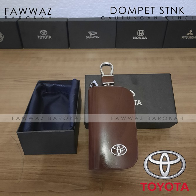 DOMPET STNK - GANTUNGAN KUNCI MOBIL TOYOTA WARNA HITAM dan COKLAT