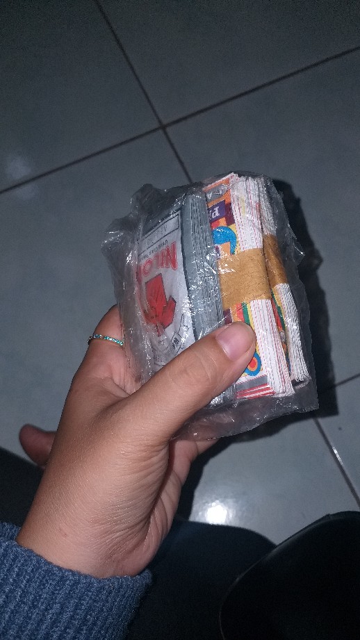 Pewarna Pakaian Nilon 10 Bungkus Per Satu Warna = 7.500