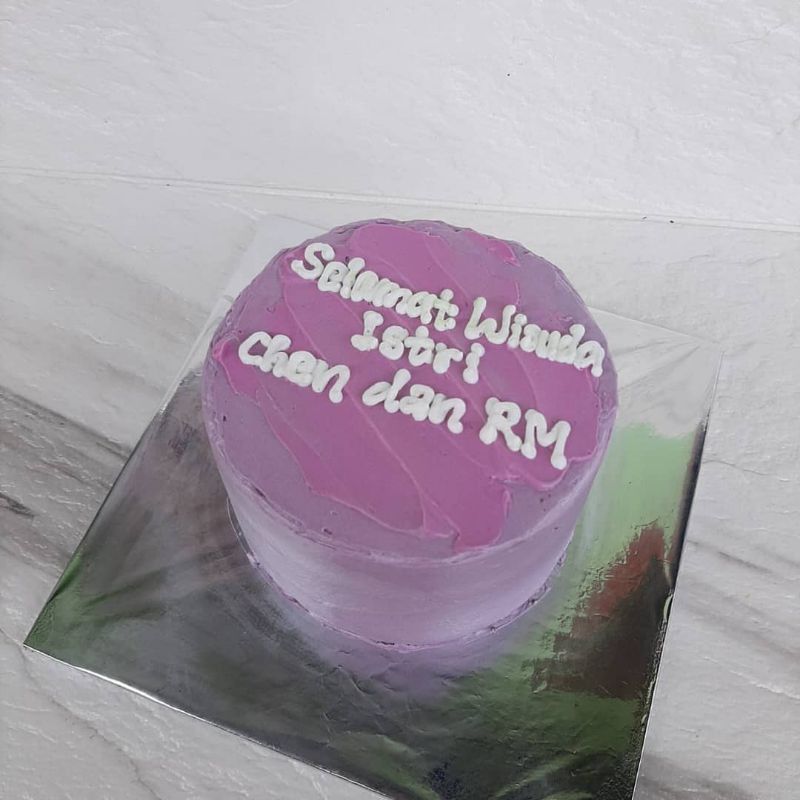 

Kue Ulang Tahun