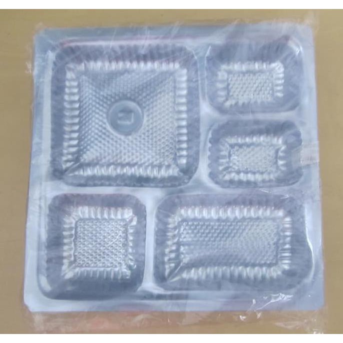 

Mika Daleman Dus Kotak Nasi Isi 5 Uk. 20X20Cm (50Pcs)