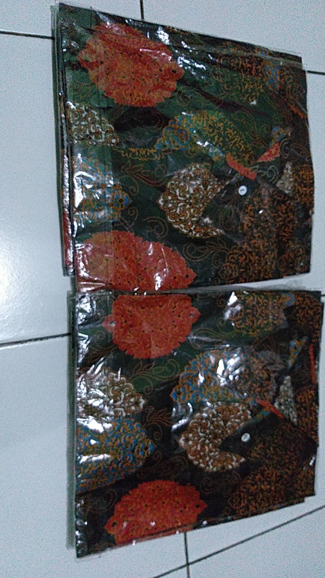 Hem Batik Pria Pendek Lawasan Sogan/pari Sulur/parang Black/merah Papua Ori By Batik Solo Dc270927