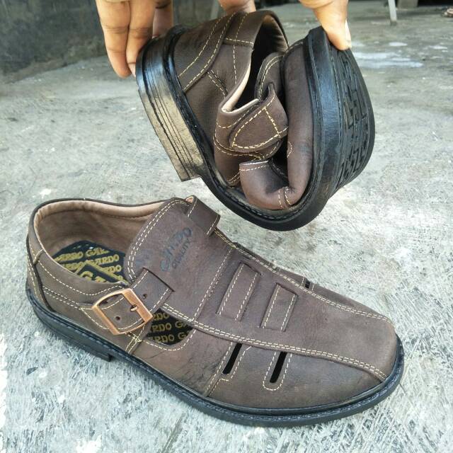 Sepatu kulit asli nyaman dipakai sol anti selip