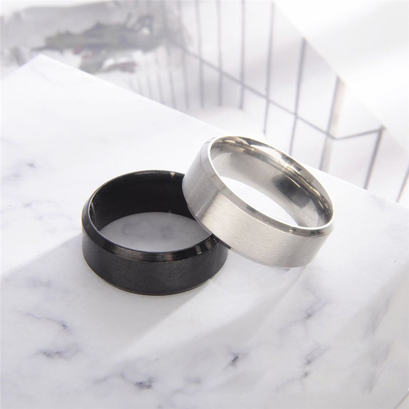 Cincin Matte Stainless Steel Punk Sederhana Untuk Hadiah Perhiasan Fashion Pria