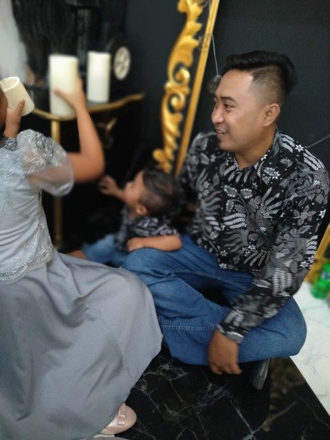 Kemeja Batik Manggar Hitam Abu