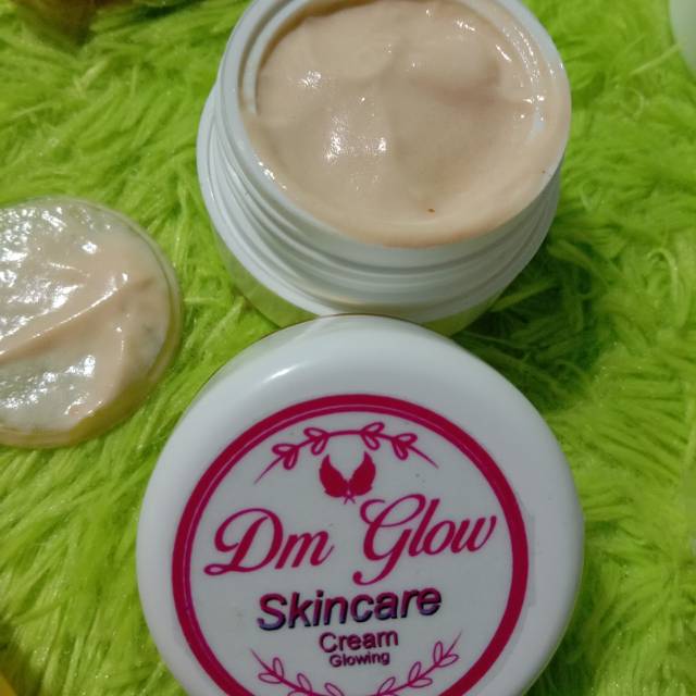 dm glow cream