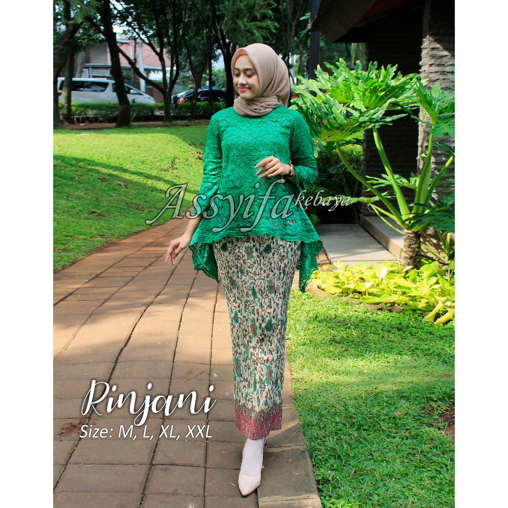 SB Collection Stelan Kebaya Gloria Blouse Brukat Dan Rok Plisket Maxi Jumbo Batik Wanita