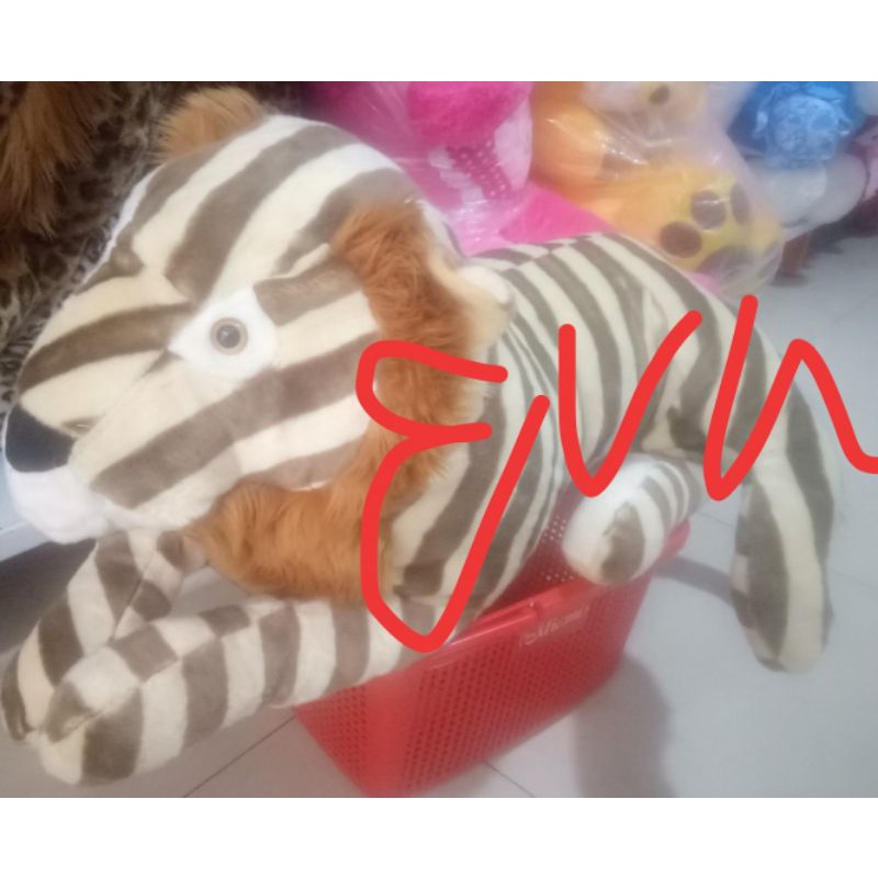 Boneka singa jumbo