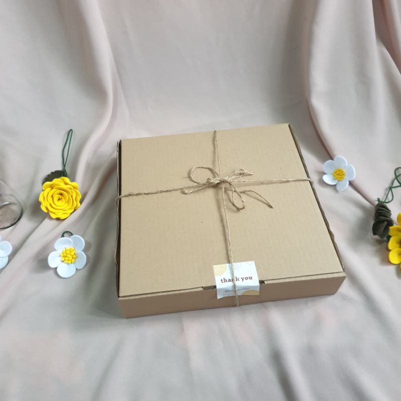 

Tambahan box hampers / kotak kado