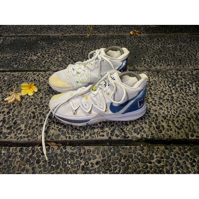 Sepatu Second Nike Kyrie/Nike Second Original /Sepatu Seken Size 38.5