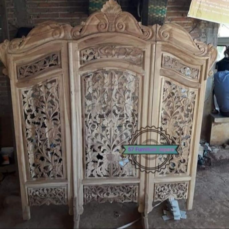 Partisi penyekat antik sketsel hias pemisah ruangan ukir jati mentahan