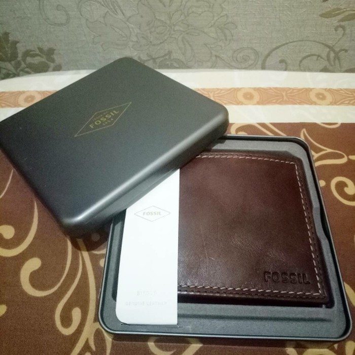 Fossil Laredo Bifold Brown Men Wallet with tinbox. Dompet Fossil Ori