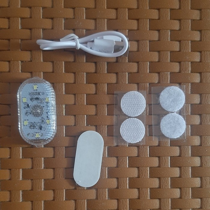 LAMPU TEMPEL LED MINI CHARGER EMERGENCY KABIN PLAFON ATAP MOBIL LEMARI