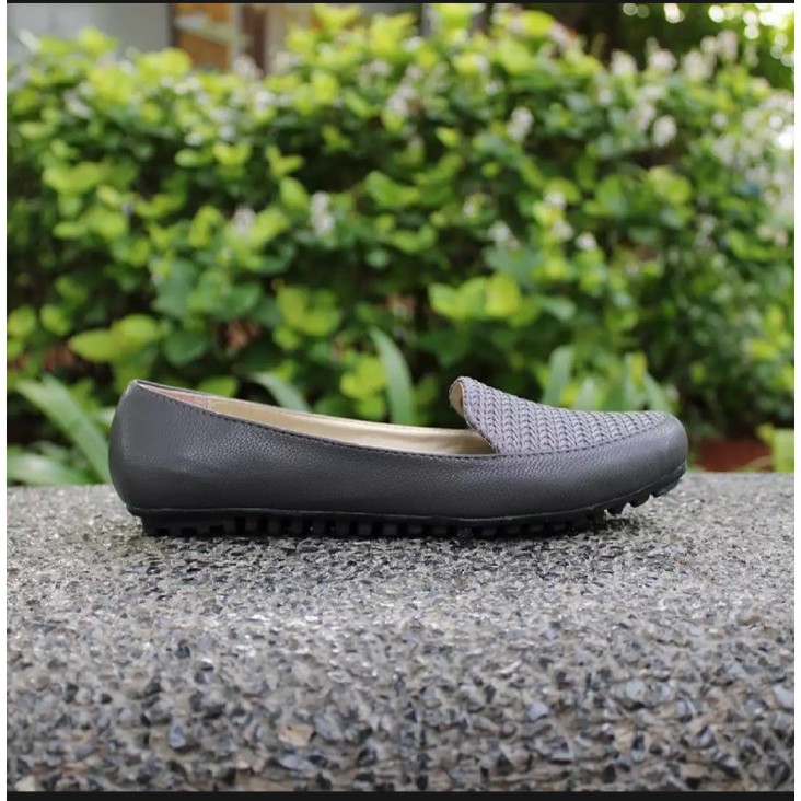 Sepatu Flat Wanita - Flatshoes Gratica AM 61