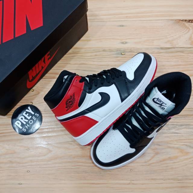 AIR JORDAN 1 RETRO HIGH OG BLACK TOE