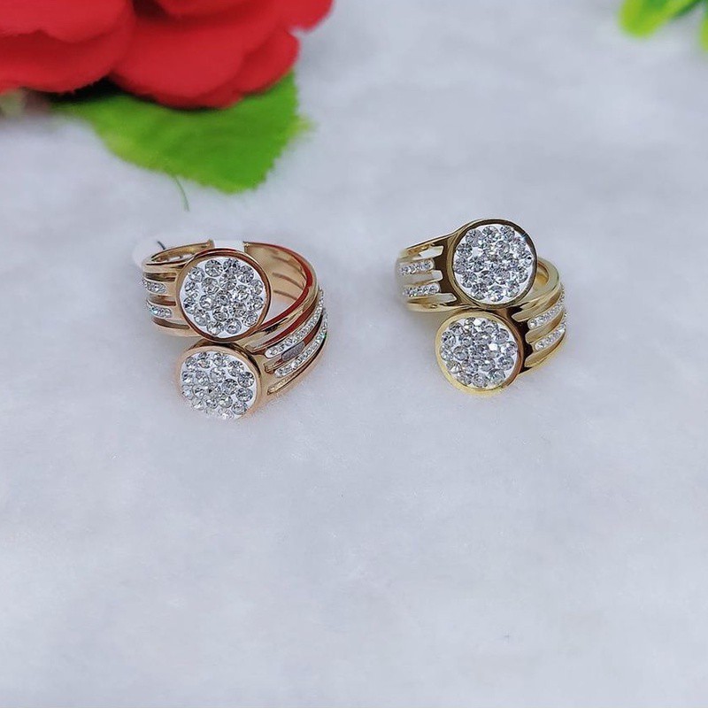 Cincin titanium permata putih&hitam perhiasan wanita