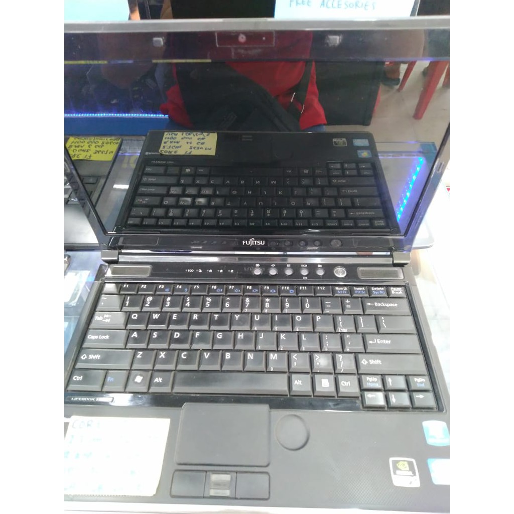 Laptop Fujitsu core i7