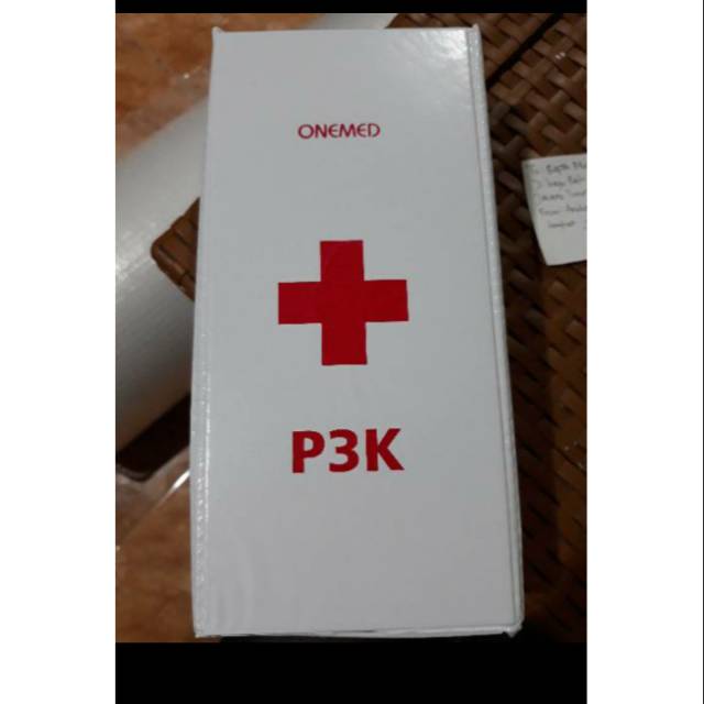 Kotak P3k Travel box