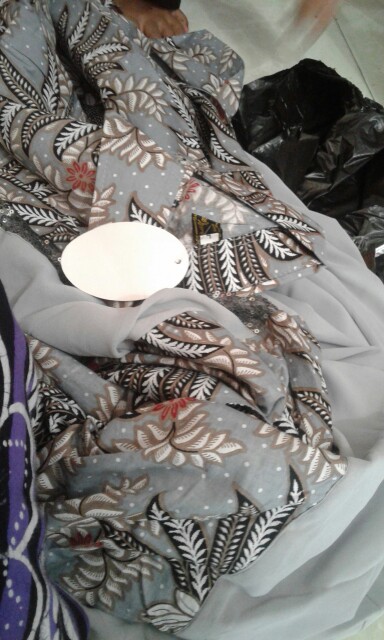 Maura Couple - Sania Ruffle Batik Couple Ori Ndoro Jowi Garansi Termurah Shopee - Batik Modern Solo