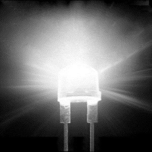 Led 8 mm Pendek Strawhat