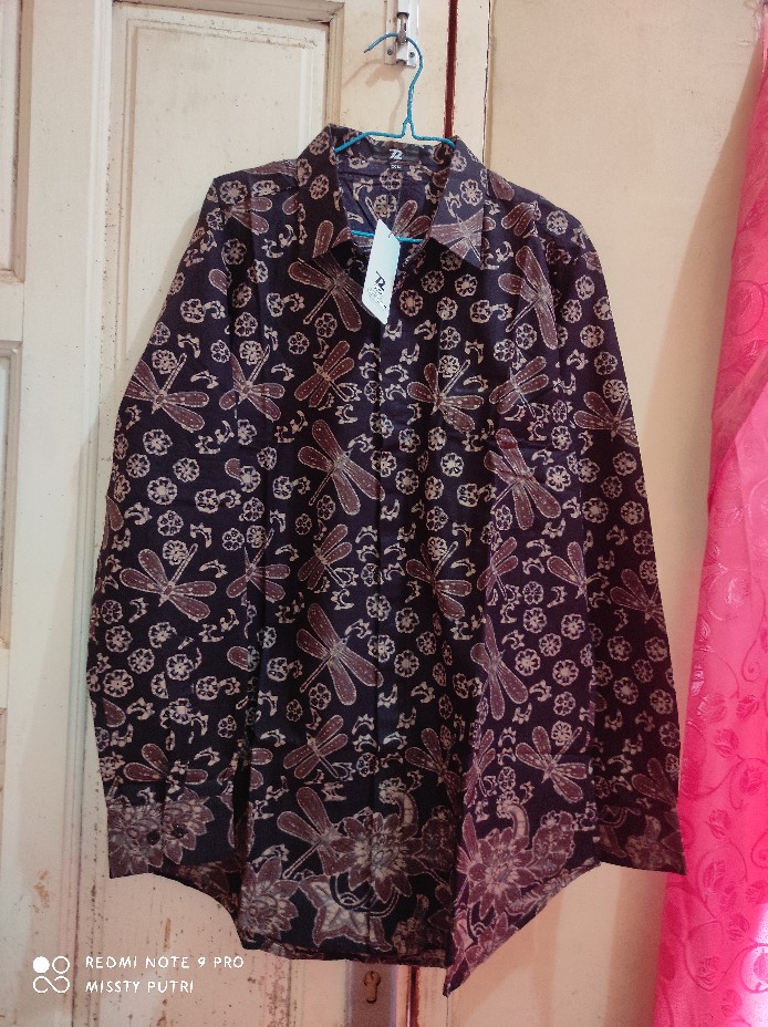 Kemeja Batik Pria Lengan Panjang Slimfit Slim Fit Premium Motif Capung Warna Hitam 725295 Cap 72