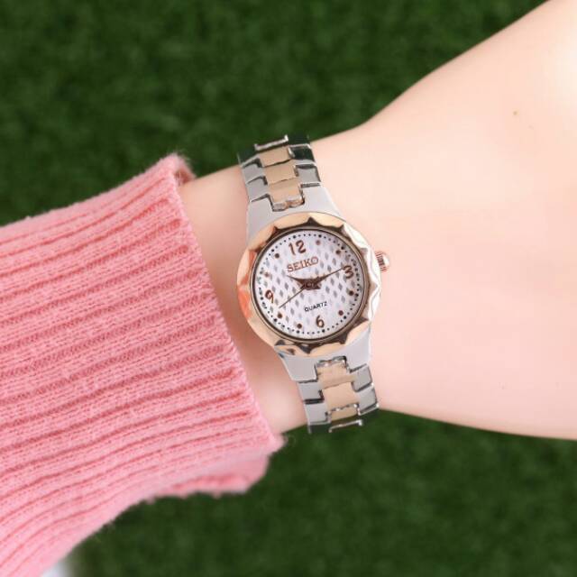 JAM TANGAN CEWEK/ WANITA SEIKO RANTAI KW SUPER TERBARU ANTI AIR ELEGANT HARGA BERSAHABAT..