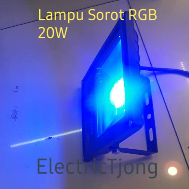 Lampu Sorot RGB 20 Watt SMD (Merek Bossecom) Outdoor + REMOT / Lampu Tembak RGB 50W