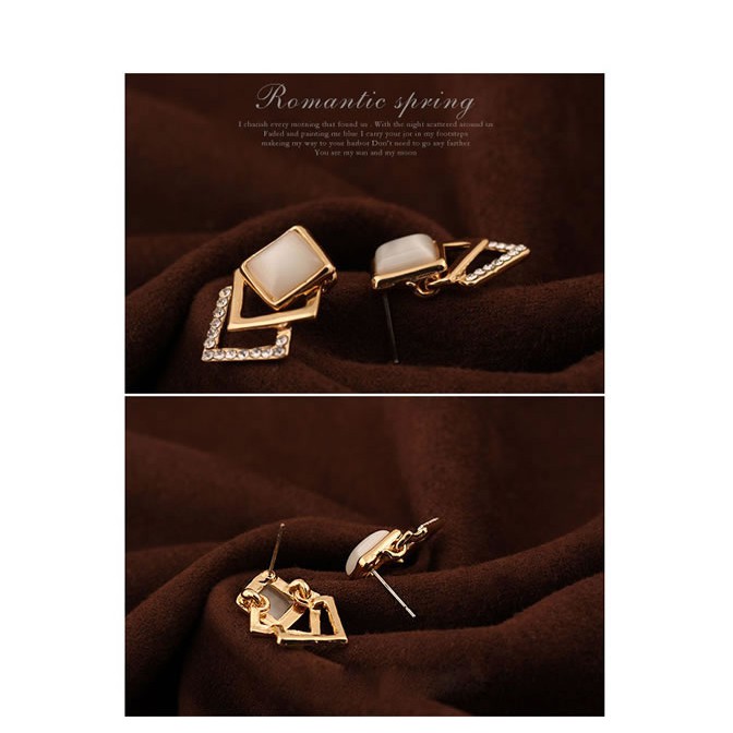 LRC Anting Tusuk Collapsibl Gold Color Square Imitate Cymophane A25559