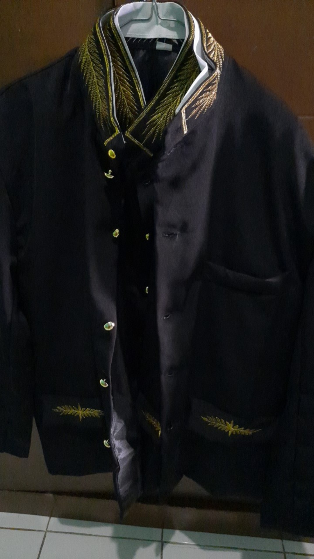 1 Set Adat Sunda Bapak (beskap, Sapit Urang, Dan Blangkon) / Free Aksesoris Beskap