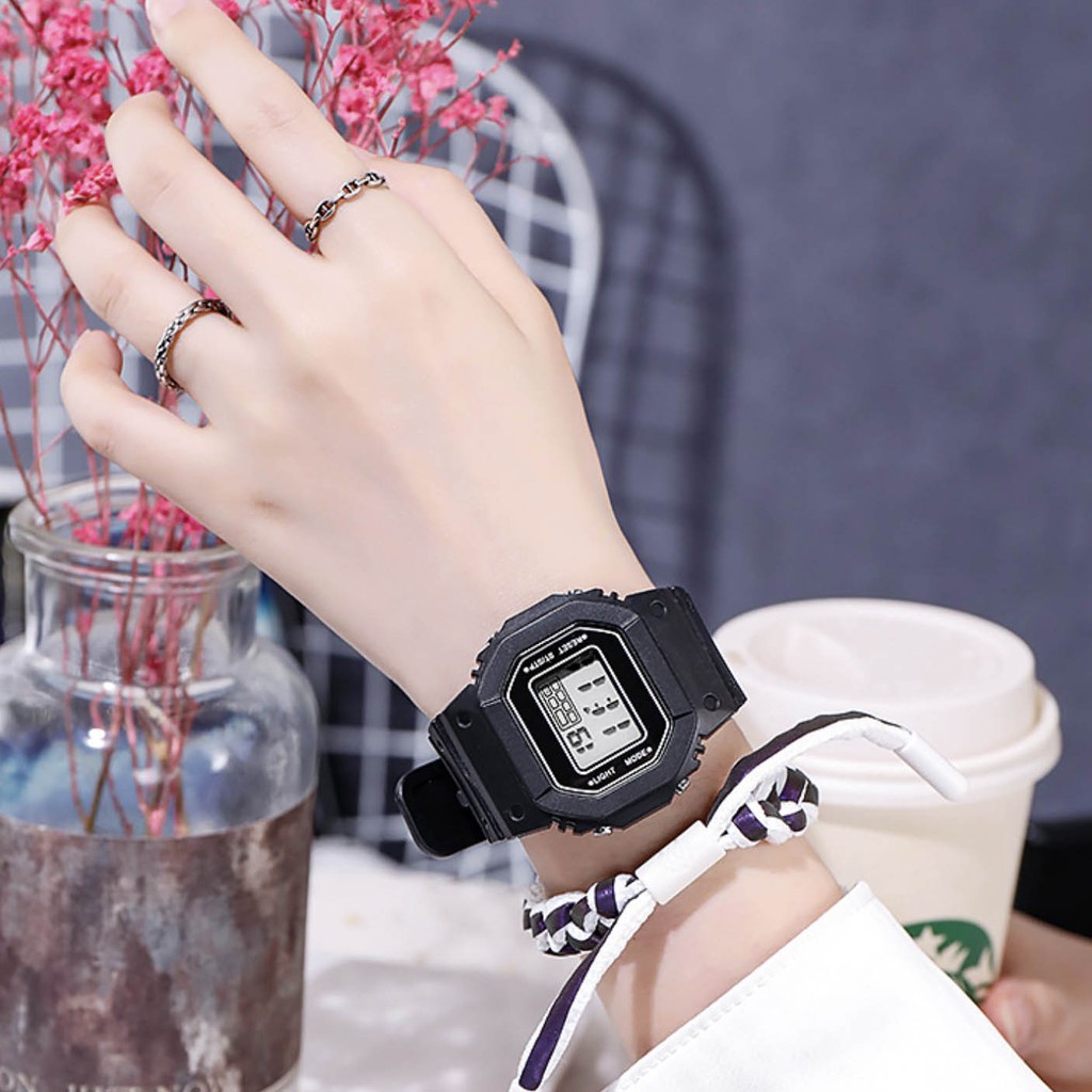 JAM TANGAN RUBBER DIGITAL UNTUK PRIA WANITA PERSEGI BAHAN KARET IMPORT MURAH FW001 (KIM)