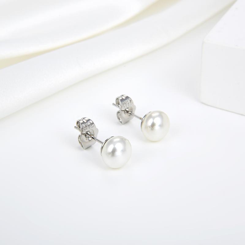 Hyl Jewelry 81e Anting Titanium Wanita Emas Muda Mutiara