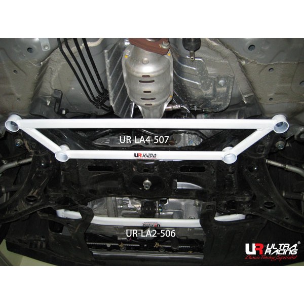 Aksesoris / Stabiliser / Front Lower Bar (Bar depan bawah) ULTRA RACING Honda Brio 2011