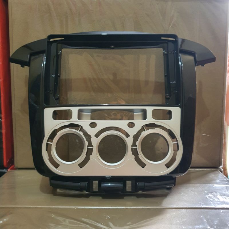Mengupas Tuntas Head Unit Asuka untuk Kijang Innova: Upgrade Kualitas Audio dan Fitur Modern